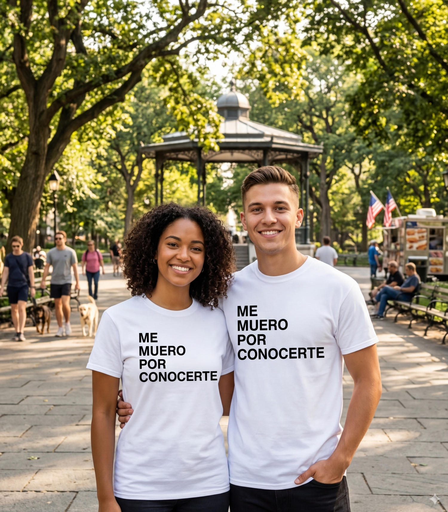 Pareja con playeras blancas de Alex Ubago gira Estados Unidos 2026 mercancía original HipMerch
