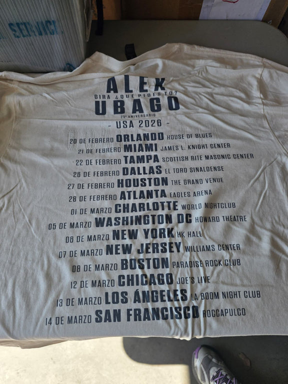 Maqueta digital en alta resolución del diseño y gráfico de la espalda para la playera crema de Alex Ubago.