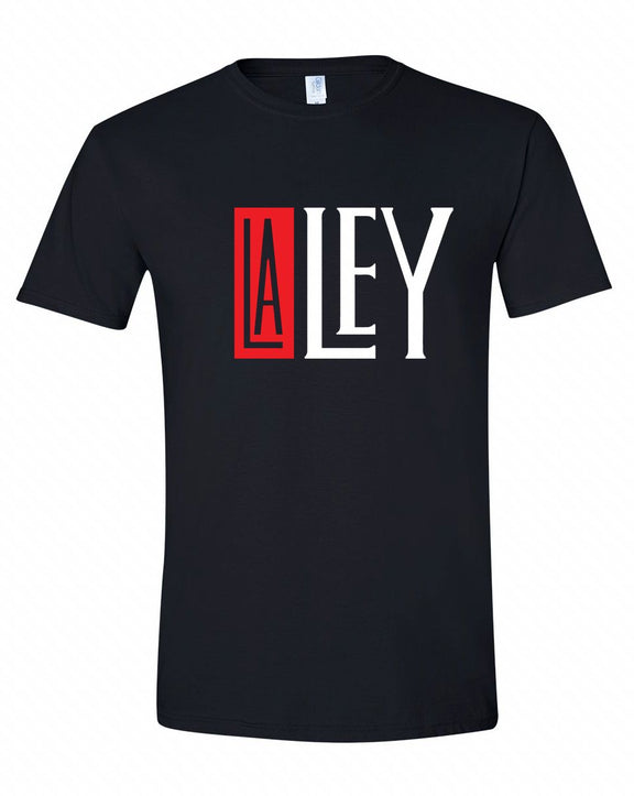 Maqueta digital en alta definición que detalla las texturas de la tela de algodón y la nitidez del estampado gráfico de la playera de La Ley.