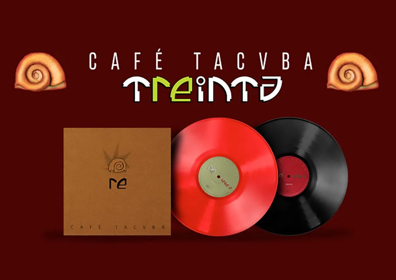 Maqueta digital promocional de la edición especial Treinta Aniversario de Café Tacvba RE, exhibiendo la carátula y los dos LP sobre un fondo marrón con ilustraciones de caracoles.