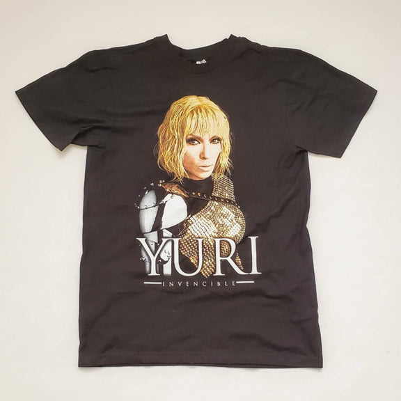 Playera negra oficial del 'Icónica Tour' de Yuri, mostrando el gráfico principal y el nombre de la gira.